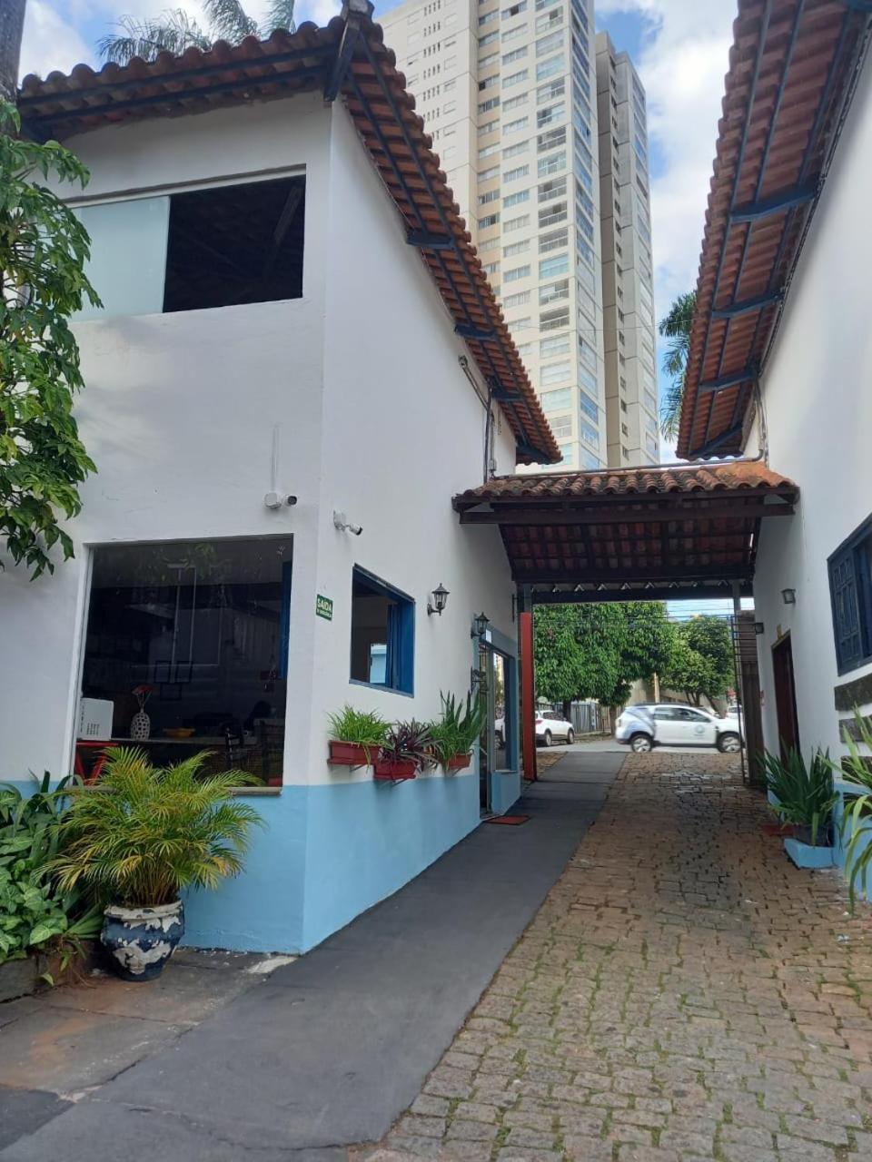 Cr Hotel Bueno - Antigo Hotel Serras De Goyaz 戈亚尼亚 外观 照片 Entrance of the museum