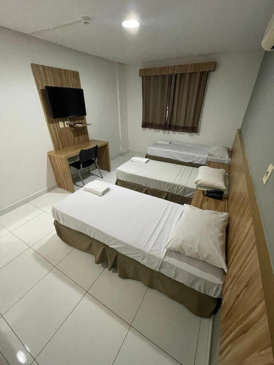Cr Hotel Bueno - Antigo Hotel Serras De Goyaz 戈亚尼亚 外观 照片 A room at the hotel