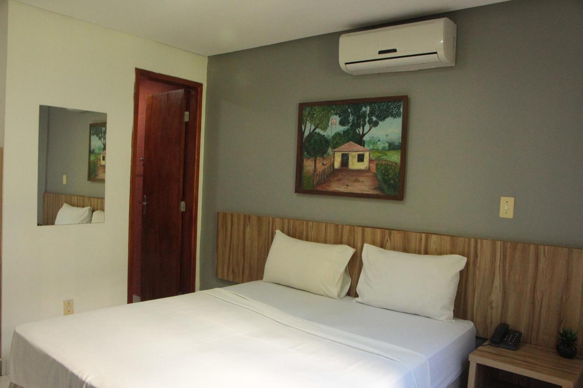 Cr Hotel Bueno - Antigo Hotel Serras De Goyaz 戈亚尼亚 外观 照片 A room at the hotel