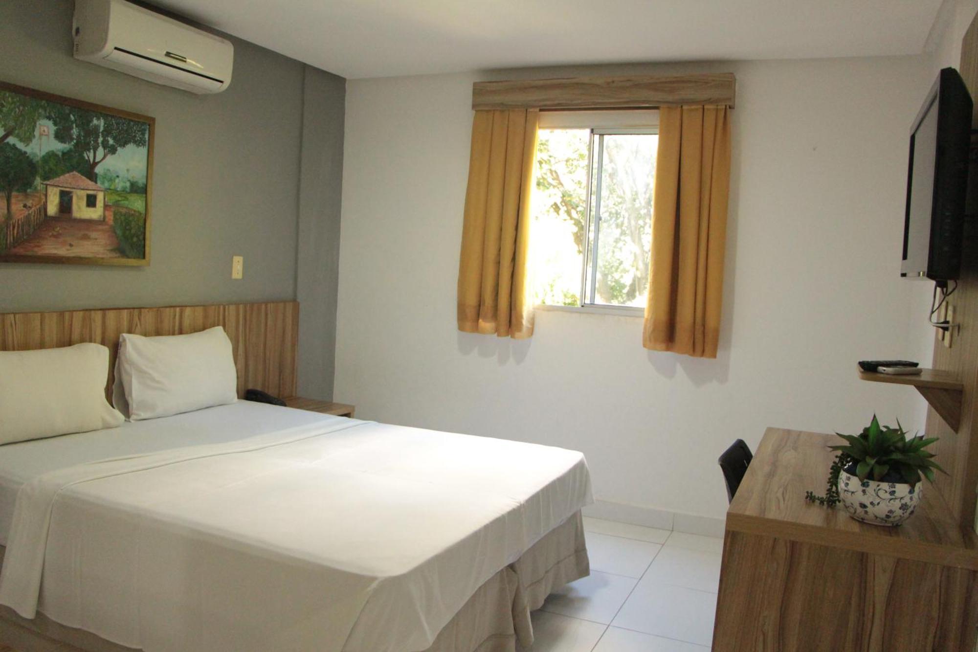 Cr Hotel Bueno - Antigo Hotel Serras De Goyaz 戈亚尼亚 外观 照片 A room at the hotel