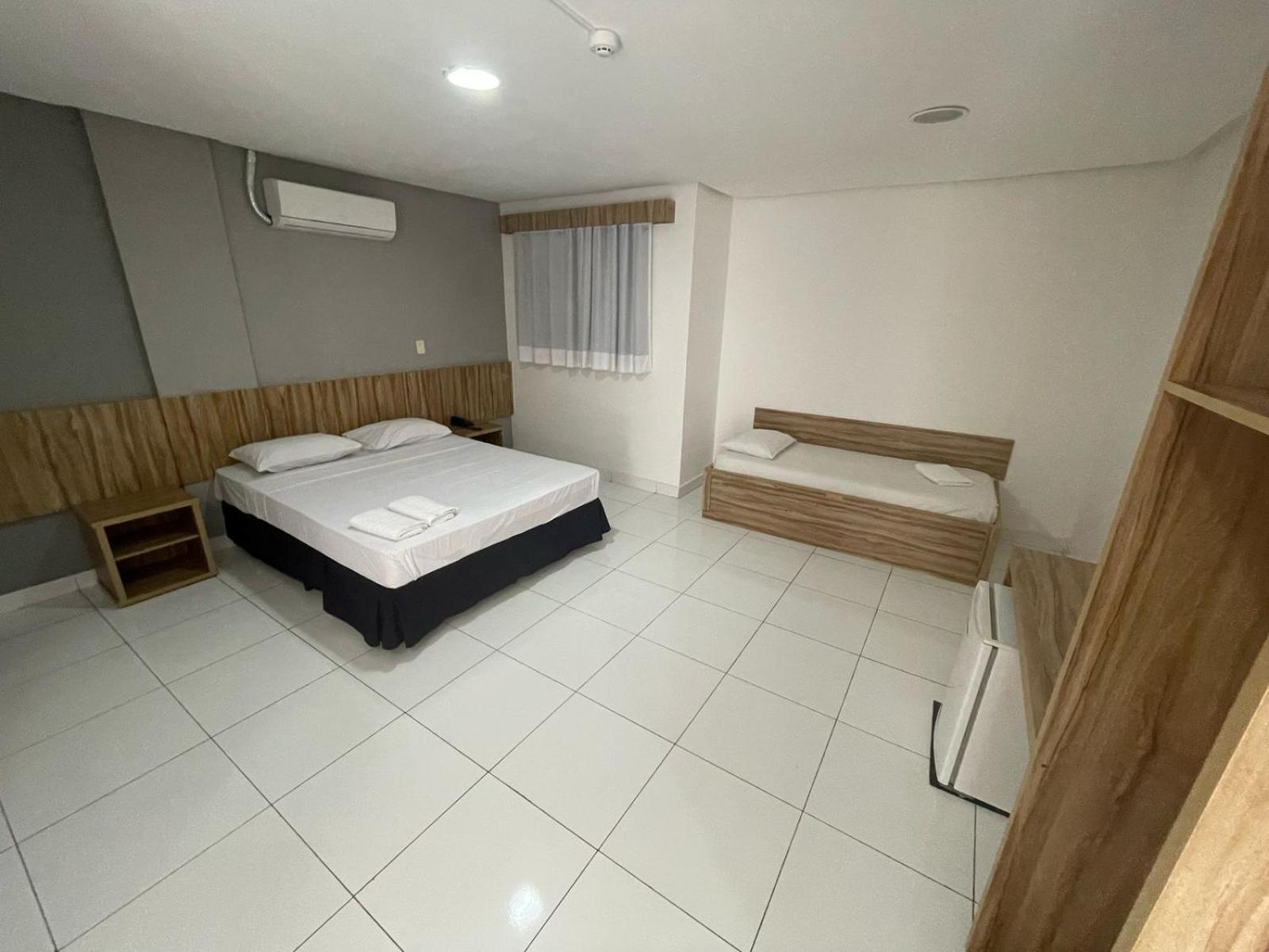 Cr Hotel Bueno - Antigo Hotel Serras De Goyaz 戈亚尼亚 外观 照片