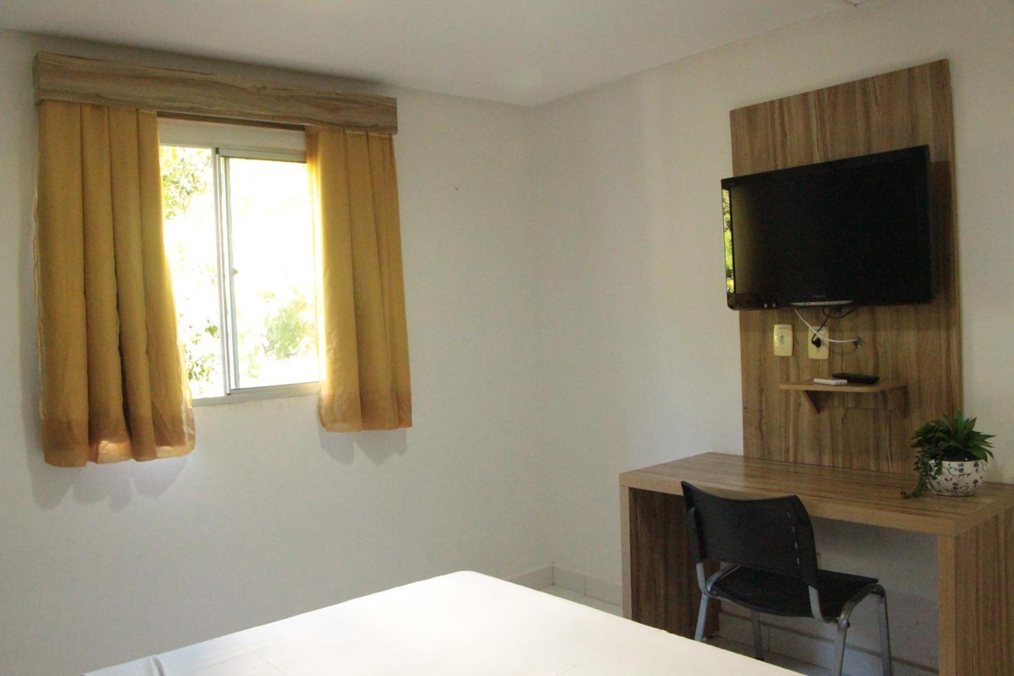 Cr Hotel Bueno - Antigo Hotel Serras De Goyaz 戈亚尼亚 外观 照片 A room at the hotel