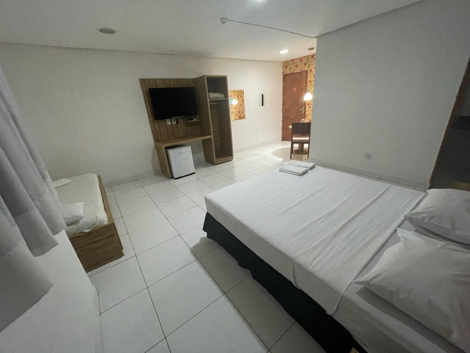 Cr Hotel Bueno - Antigo Hotel Serras De Goyaz 戈亚尼亚 外观 照片 A room at the hotel