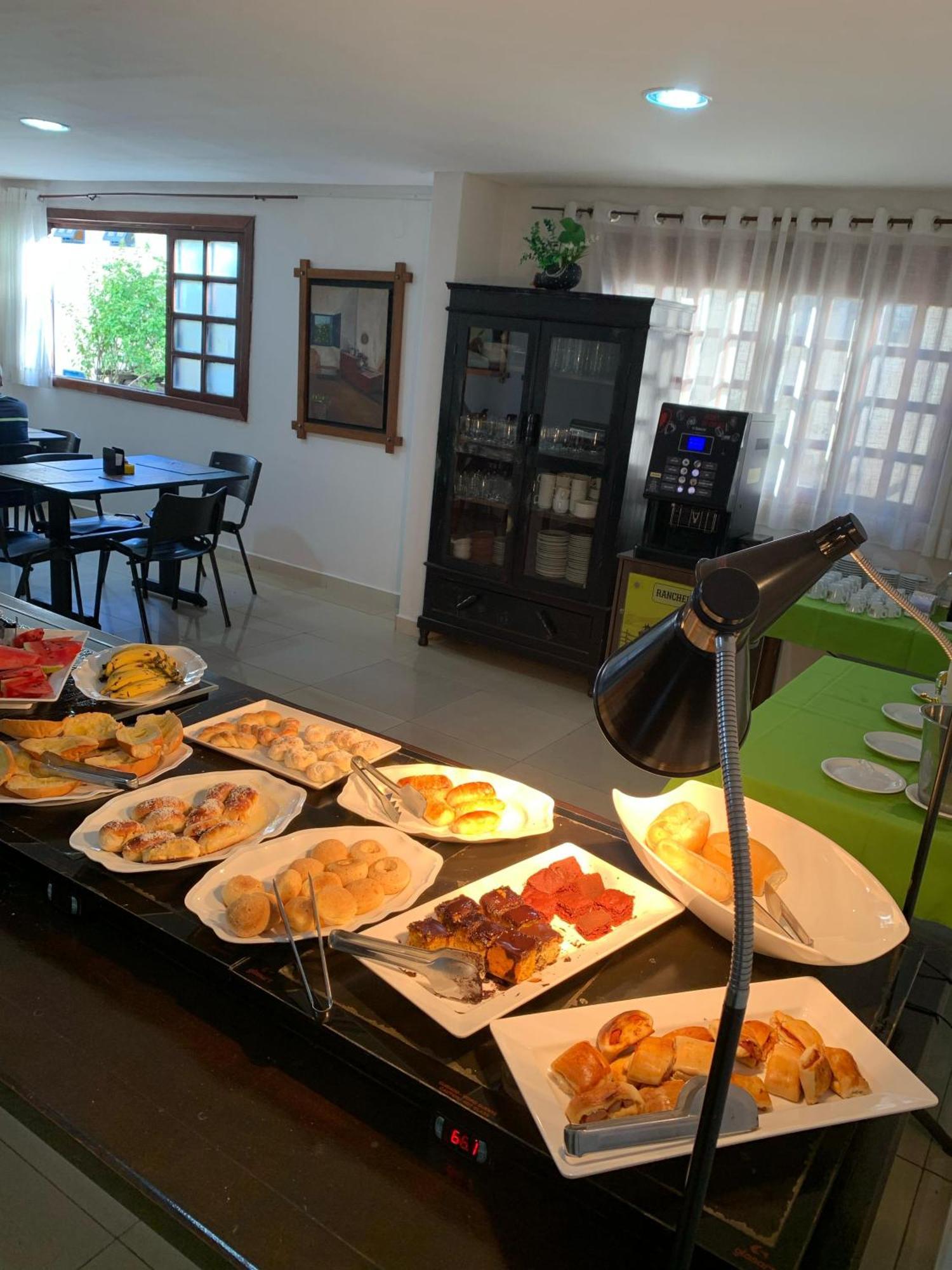 Cr Hotel Bueno - Antigo Hotel Serras De Goyaz 戈亚尼亚 外观 照片