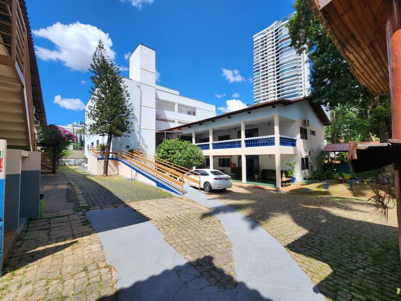 Cr Hotel Bueno - Antigo Hotel Serras De Goyaz 戈亚尼亚 外观 照片